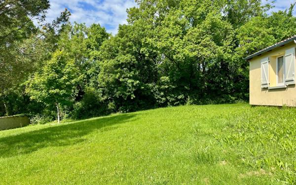 Maison à vendre    5 pièces •  Magné