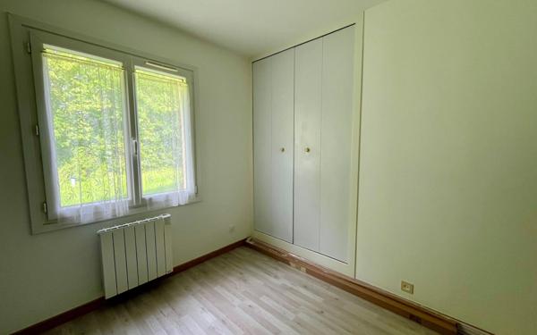 Maison à vendre    5 pièces •  Magné