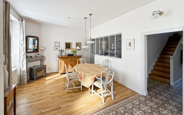 Maison à vendre    5 pièces • 130 m2 Saint-Jean-le-Blanc