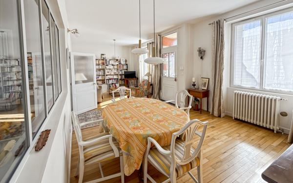 Maison à vendre    5 pièces • 130 m2 Saint-Jean-le-Blanc