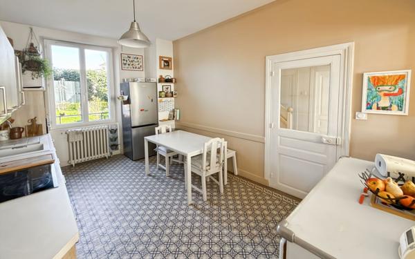 Maison à vendre    5 pièces • 130 m2 Saint-Jean-le-Blanc