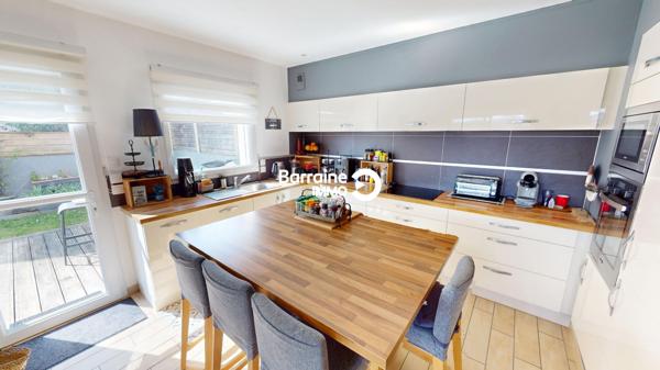 Vente maison à Saint-Martin-des-Champs, 8 pièces 175.8m²