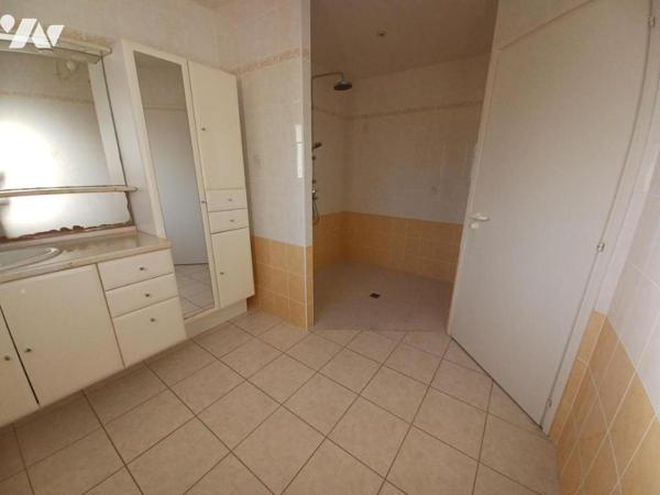 MAISON 3 CHAMBRES CENTRE BOURG