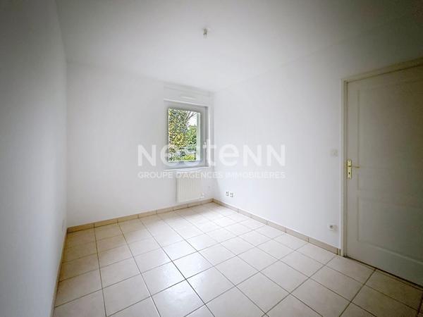 Appartement T2 avec Terrasse au Fort de Bron dans un immeuble récent - 69500 BRON