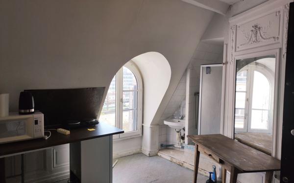 Appartement à vendre    1 pièce • 9,18 m2 Lyon 6