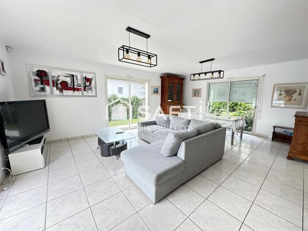 Maison 4 chambres avec piscine et garage