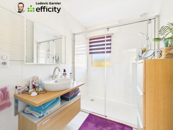 Maison
         6 pièces
        - 143 m² Exclusivité 199 900 € *