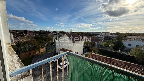 Exclusivité à Rochefort - Appartement 3ème et dernier étage 2 chambres avec Balconnet e Parking privatif