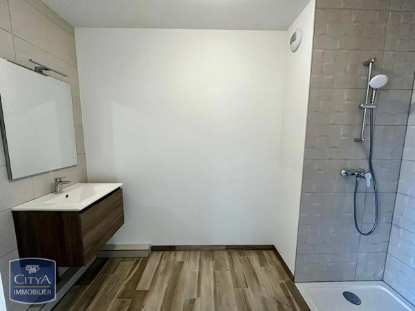 Appartement à louer 2 pièces 41m² Kembs (68680)