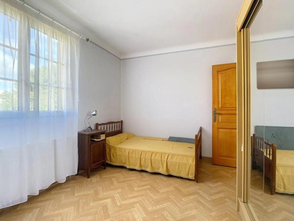 Maison de 4 chambres sur terrain 600m² et piscine