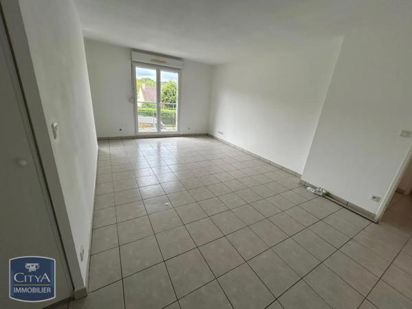 Appartement à louer 2 pièces 55.82m² Villeneuve-sur-Yonne (89500)