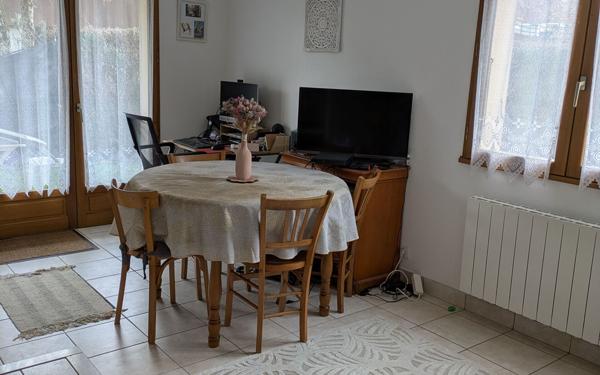 Appartement à louer    2 pièces •  Gex