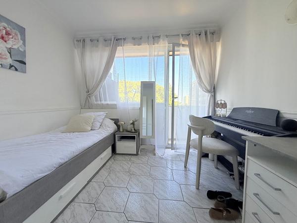 Appartement 4 pièces 76.11 m2
