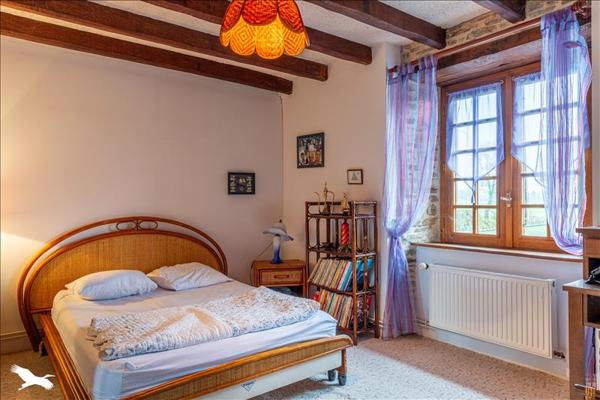 Maison à vendre |  Saint-Yrieix-la-Perche |  7 pièces | 330 m²