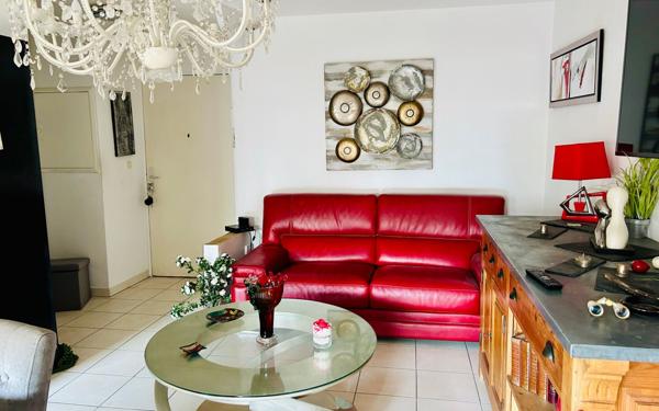 Appartement à vendre    3 pièces • 61,20 m2 Toulon