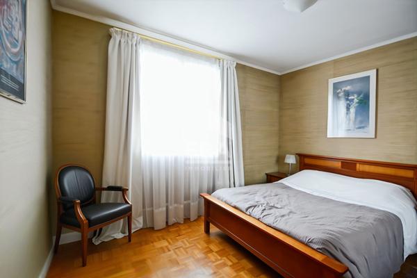 Appartement Vanves 3 pièce(s) 72 m² Vue dégagée