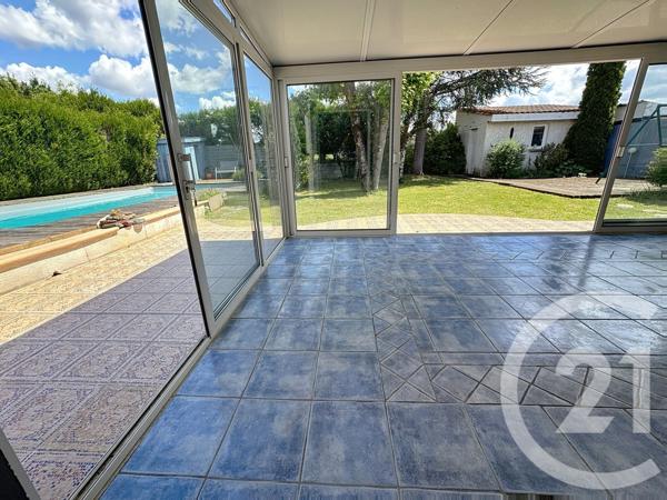 Maison à vendre  6 pièces - 159 m2 ST YRIEIX SUR CHARENTE - 16