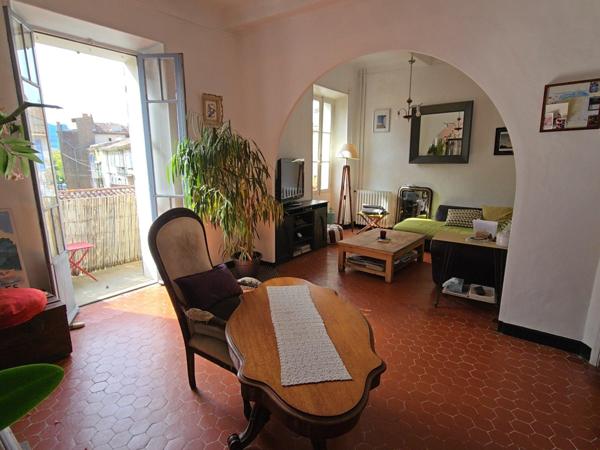 Coup de cœur assuré pour cette bâtisse atypique !