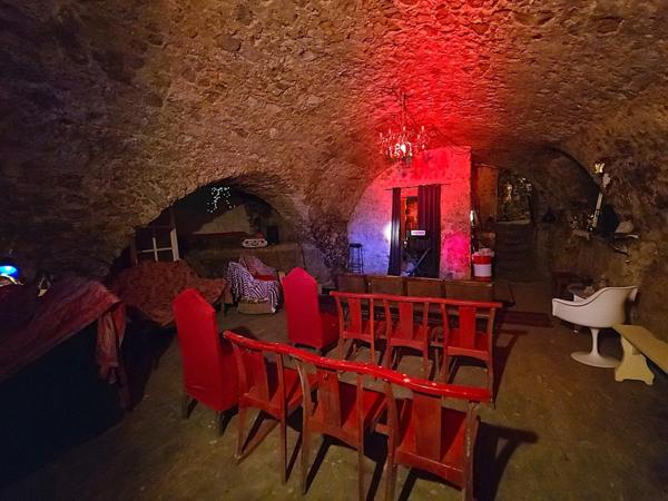 Coup de cœur assuré pour cette bâtisse atypique !