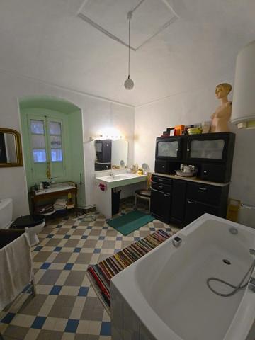 Coup de cœur assuré pour cette bâtisse atypique !