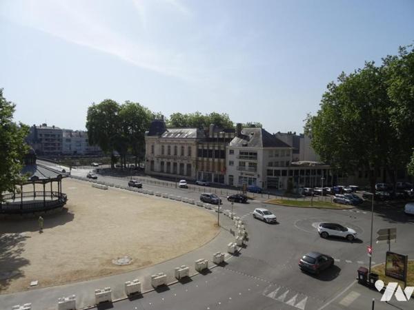APPARTEMENT A VENDRE A LAVAL (53000)