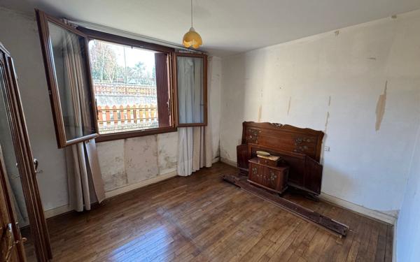 Maison à vendre    5 pièces •  Villetoureix