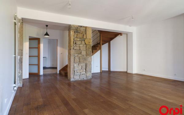 Appartement à louer    5 pièces •  Lyon 3