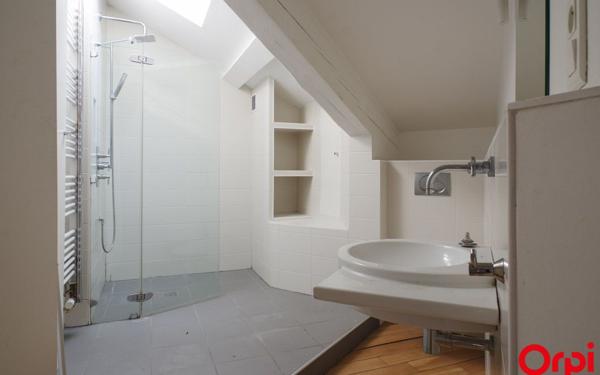 Appartement à louer    5 pièces •  Lyon 3