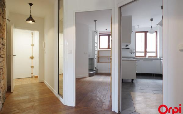 Appartement à louer    5 pièces •  Lyon 3