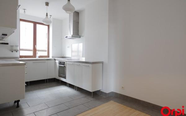 Appartement à louer    5 pièces •  Lyon 3