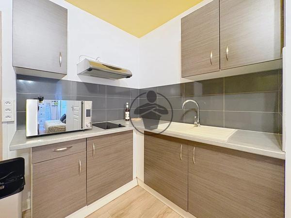Location                                                      Appartement
                        
                     2 pièces                      44 m2                     à Saint-Quentin