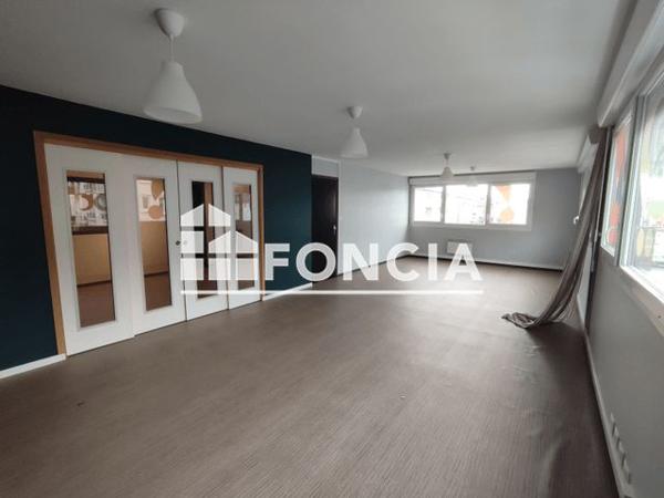 Location Local commercial 6 pièces 140 m² - 7 RUE ROGER SALENGRO Laon 02000