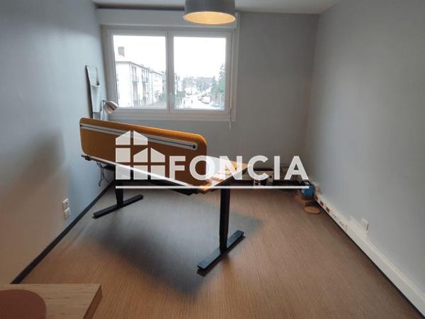 Location Local commercial 6 pièces 140 m² - 7 RUE ROGER SALENGRO Laon 02000