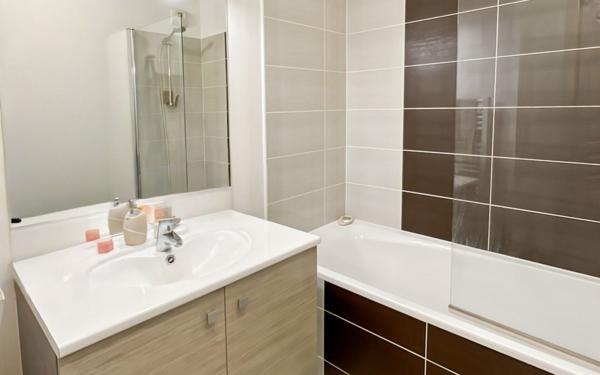 Appartement à vendre    2 pièces • 38,70 m2 Venelles