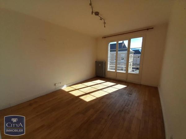 Appartement à louer 3 pièces 75.61m² Chambéry (73000)