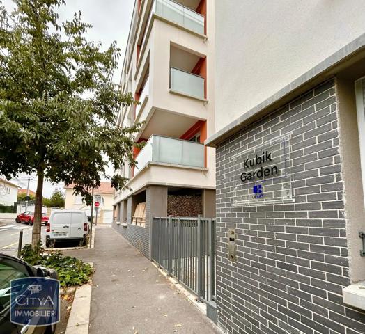 Parking à louer Vénissieux (69200)