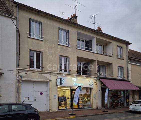 Appartement à vendre - 3 pièces avec Terrasse, Stationnement et Local de rangement à ETAMPES (91)