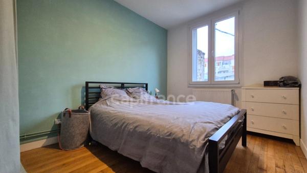 Appartement à vendre - 3 pièces avec Terrasse, Stationnement et Local de rangement à ETAMPES (91)