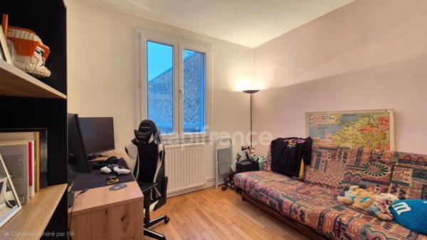 Appartement à vendre - 3 pièces avec Terrasse, Stationnement et Local de rangement à ETAMPES (91)