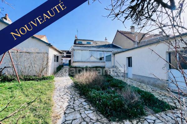 RARE A LA VENTE maison avec dépendances sur environ 660 m² de terrain EN ZONE U MIXTE 1, offrant un fort potentiel de construction ou de division.