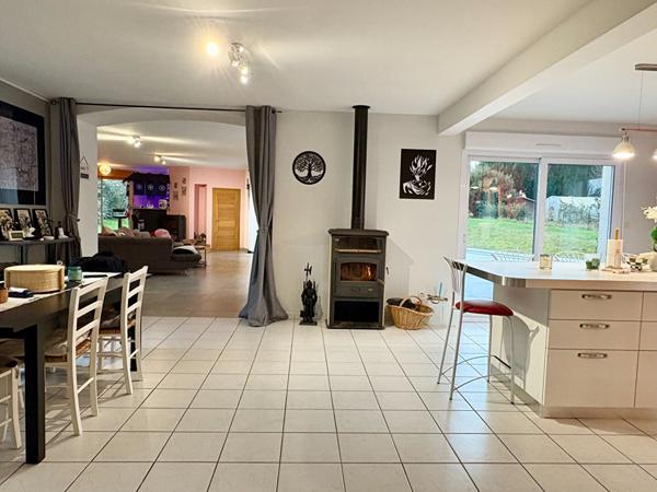 Maison familiale avec piscine - Saint-Georges sur Cher