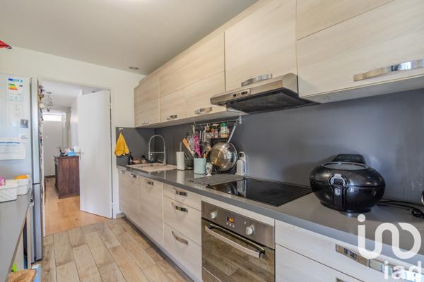 Maison à vendre 6 pièces 100 m² Saint-Thibault-des-Vignes