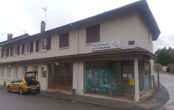 Vente Local commercial Local Bujaleuf   