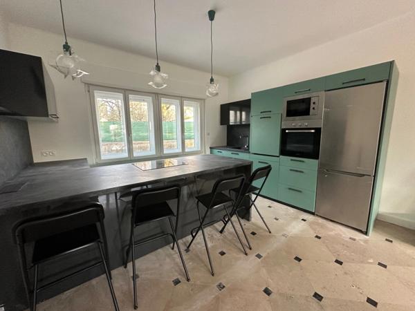 DIJON FACULTES MAISON RENOVEE DE 150 M2 SUR 476 M2 DE PARCELLE