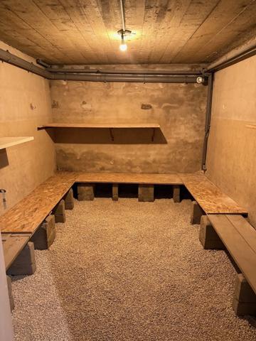 DIJON FACULTES MAISON RENOVEE DE 150 M2 SUR 476 M2 DE PARCELLE