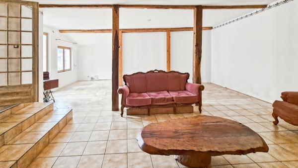 Saint-Méard-de-Drône (24600) RARE : Viager Libre - Grande Maison de 240 m² - Libre Immédiatement bouquet 106000 € rente 673 € ,monsieur 76