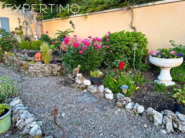 Saint-Méard-de-Drône (24600) RARE : Viager Libre - Grande Maison de 240 m² - Libre Immédiatement bouquet 106000 € rente 673 € ,monsieur 76