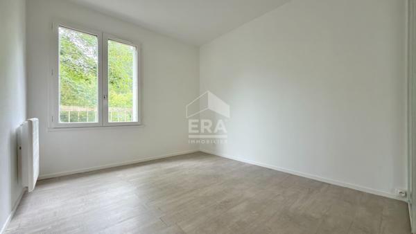 Appartement Corbeil Essonnes 2 pièce(s) 59 m2