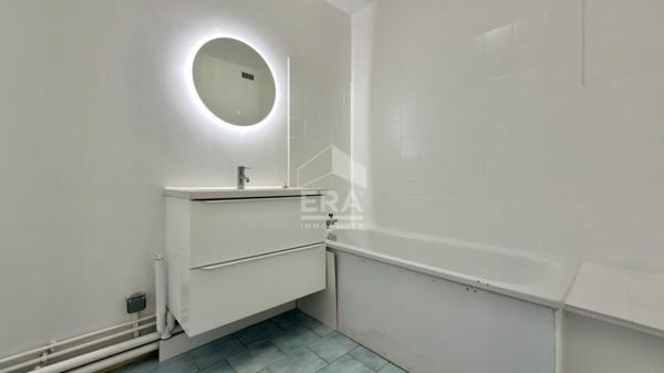 Appartement Corbeil Essonnes 2 pièce(s) 59 m2