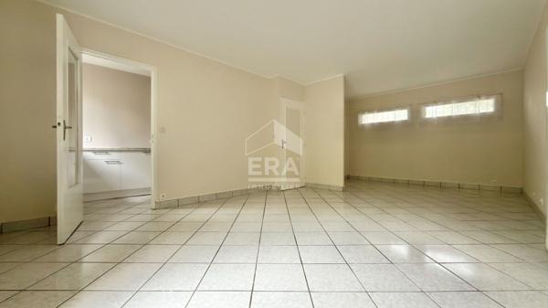 Appartement Corbeil Essonnes 2 pièce(s) 59 m2